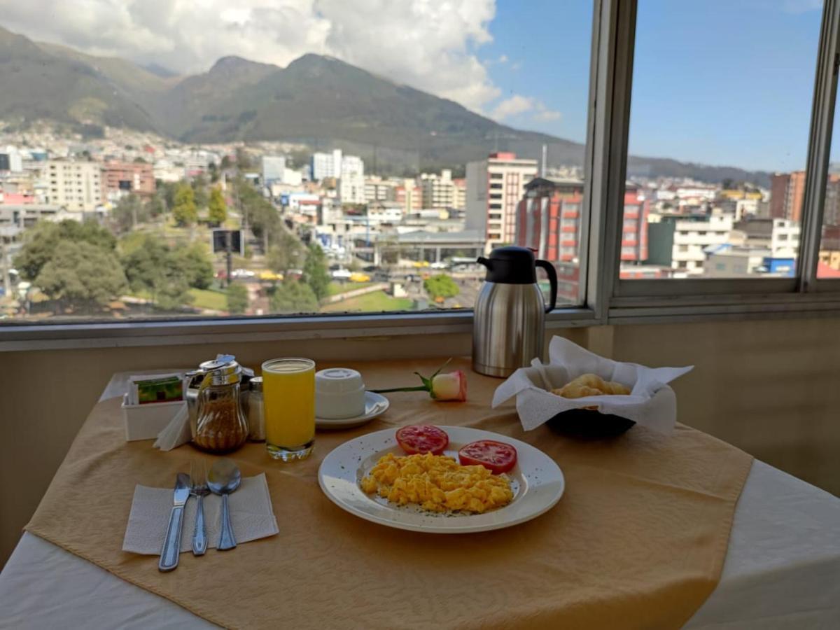 Val Hotel Santamaria Quito Exterior photo