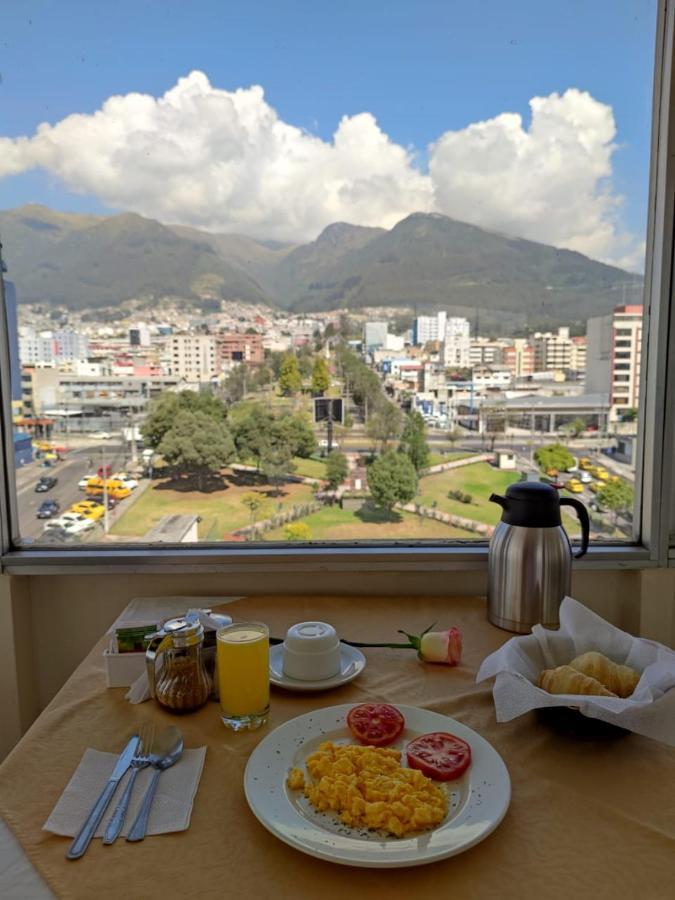 Val Hotel Santamaria Quito Exterior photo