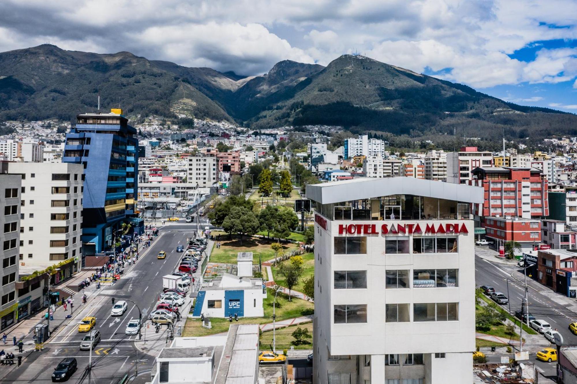 Val Hotel Santamaria Quito Exterior photo